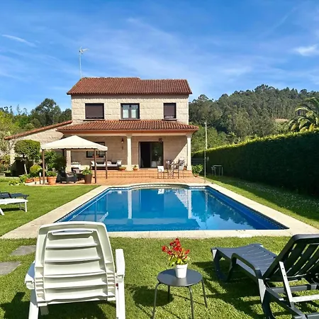 Сasa de vacaciones Holibai, Feiticeira, Vacaciones Familiares, Casa De Ensueno En Galicia *