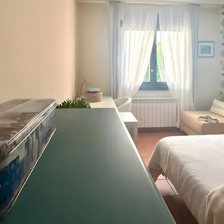 Holibai, Feiticeira, Vacaciones Familiares, Casa De Ensueno En Galicia