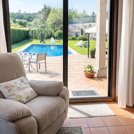Holibai, Feiticeira, Vacaciones Familiares, Casa De Ensueno En Galicia