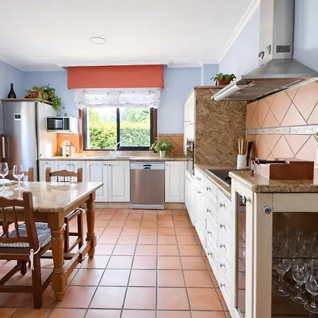 Holibai, Feiticeira, Vacaciones Familiares, Casa De Ensueno En Galicia Gondomar